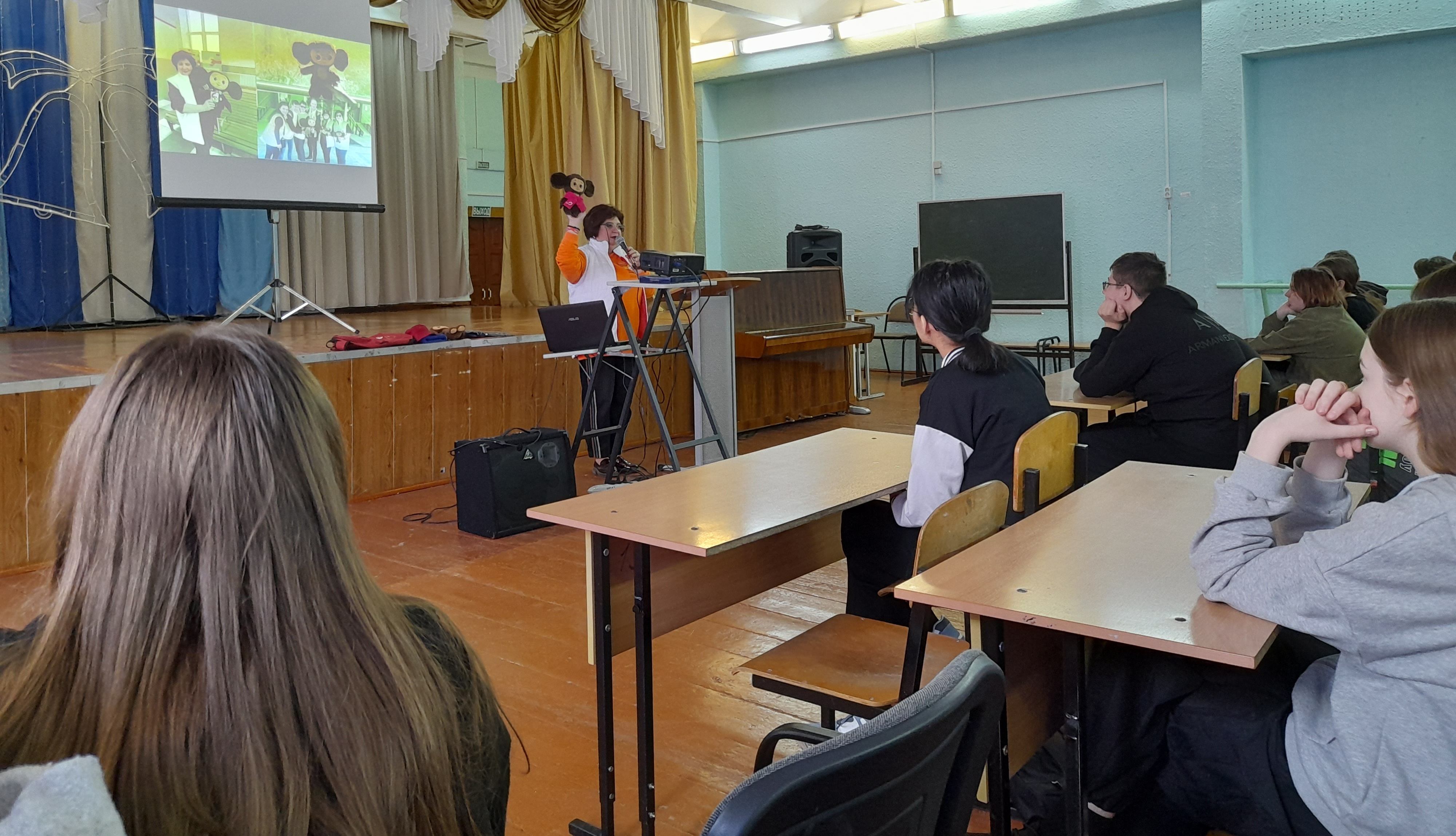 ВСЕМИРНЫЙ ФЕСТИВАЛЬ МОЛОДЁЖИ В СОЧИ ГЛАЗАМИ ВОЛОНТЕРА.